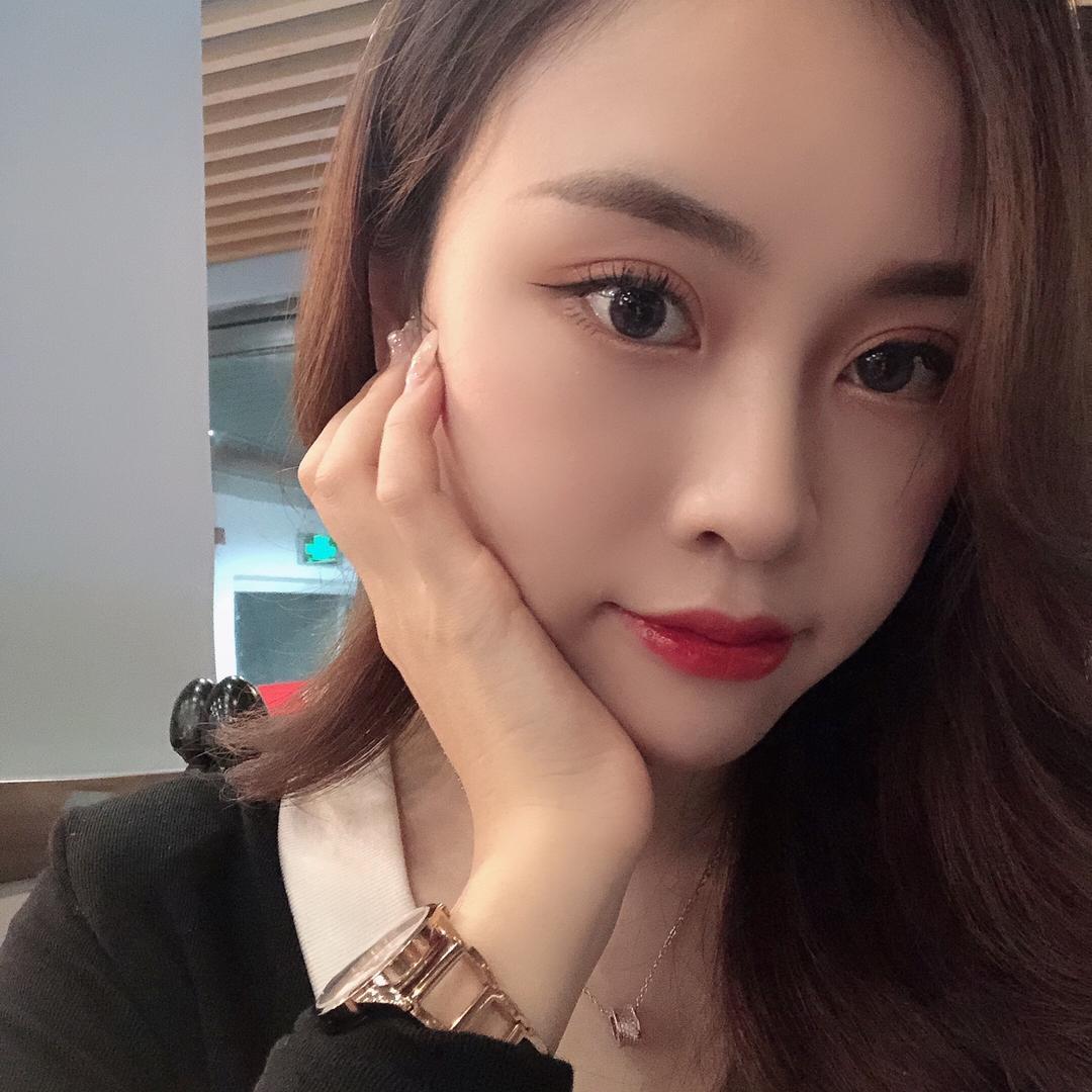 中班仔童装旗舰店