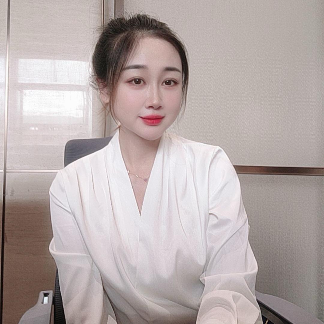 努力卖房的-小霞