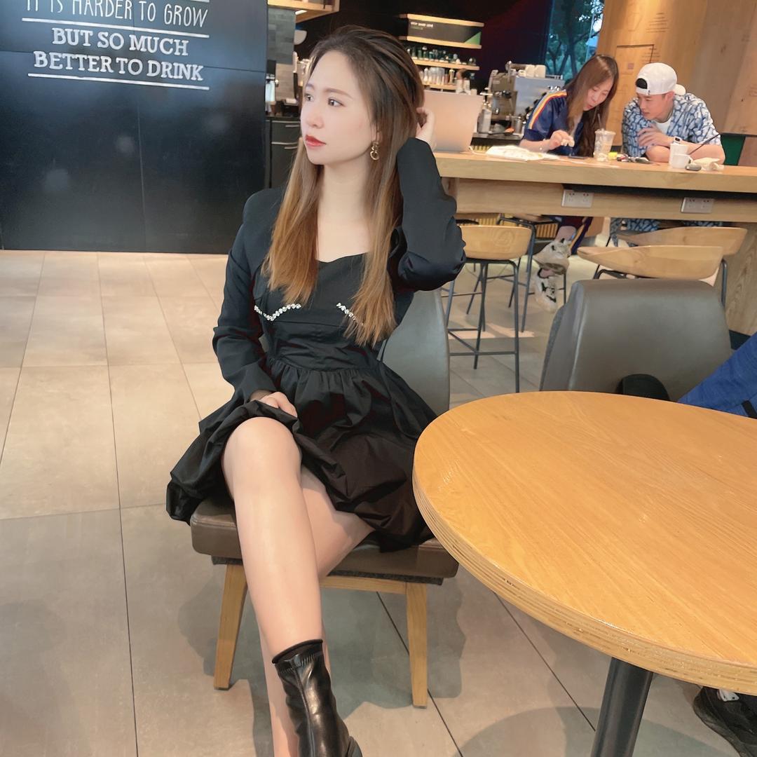 李里🚗·奔驰E300L专场