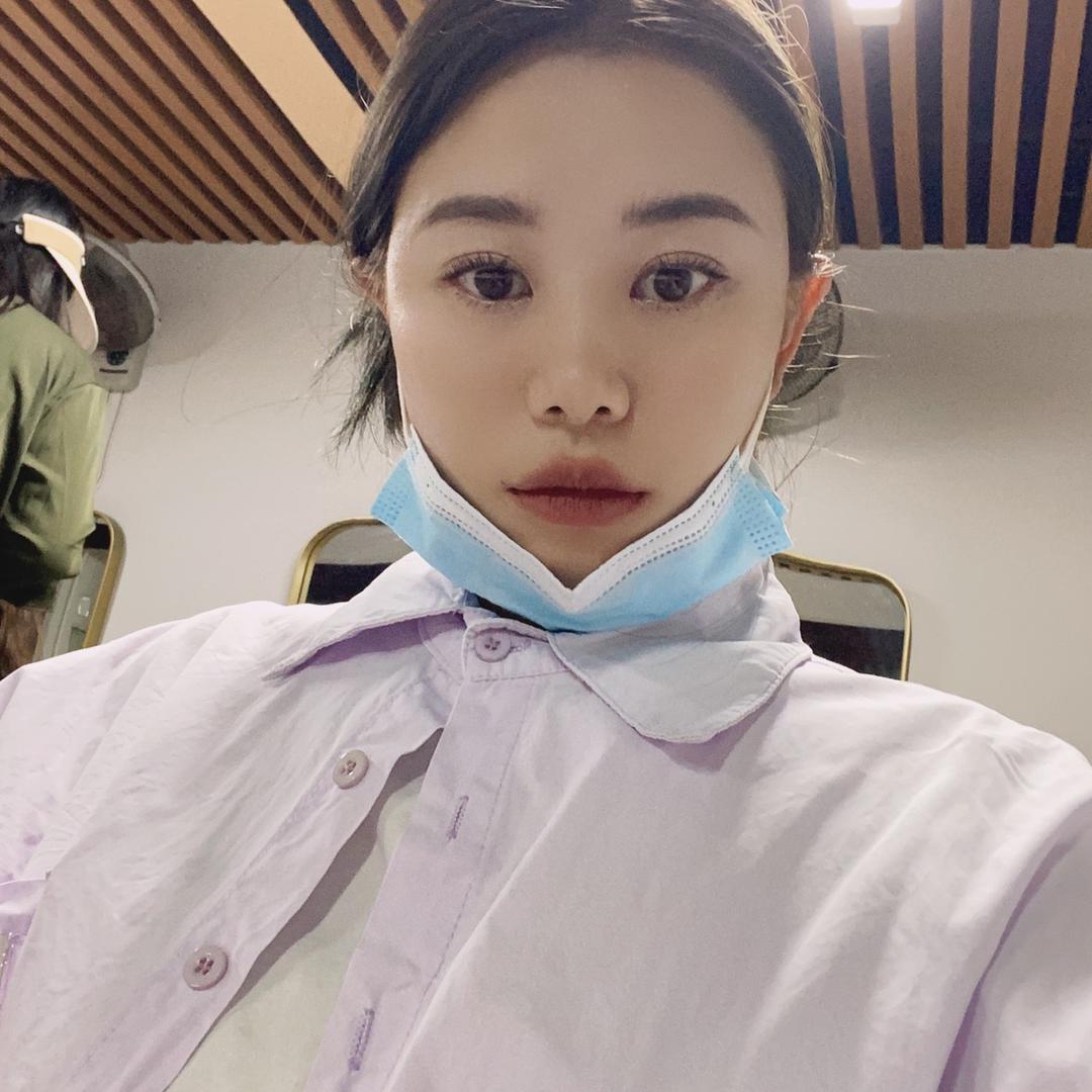 西扶海棠化妆师安妮