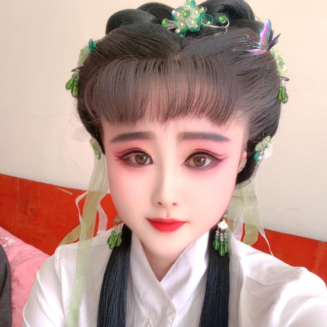 琴琴