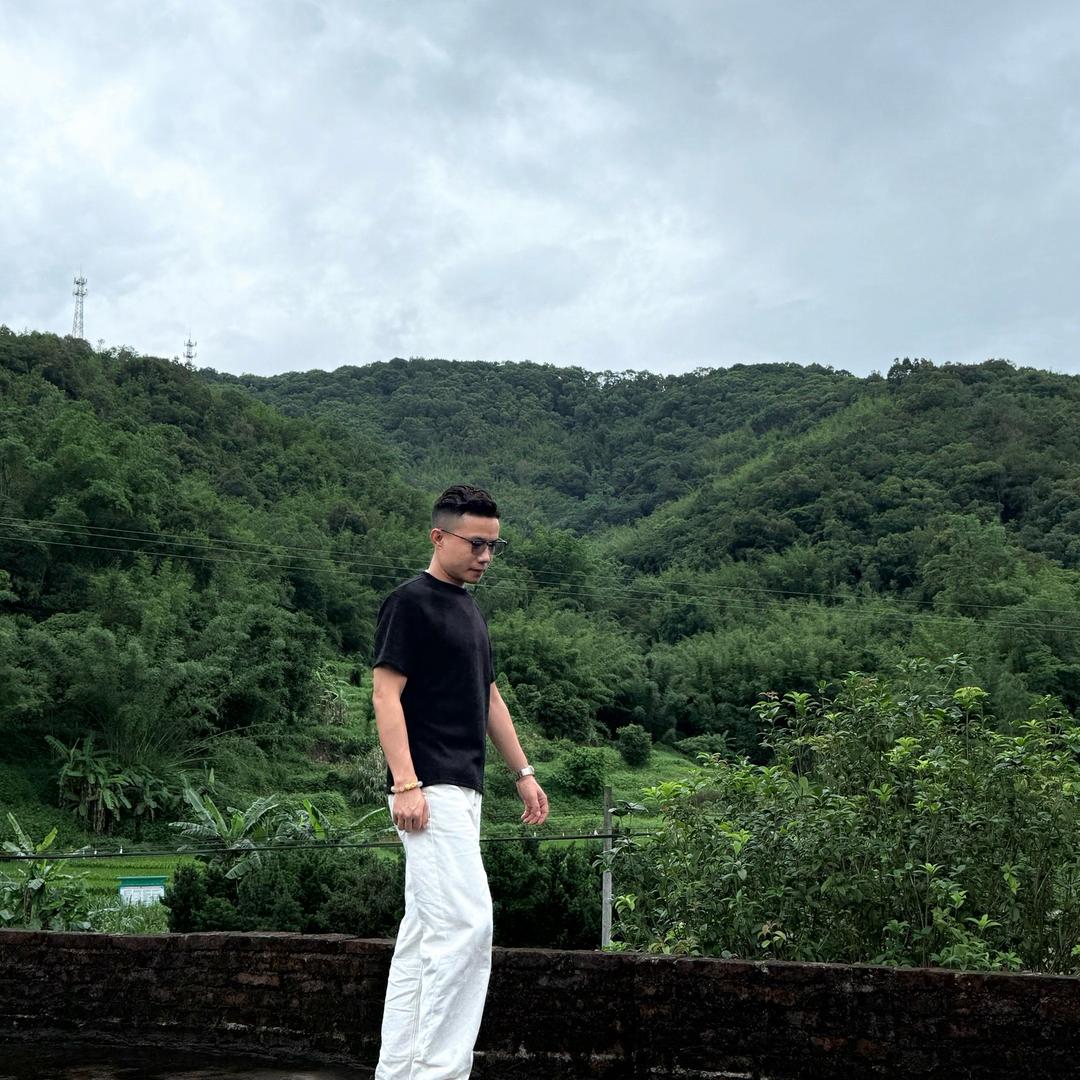 置业顾问🏢🤝🏻吴先生