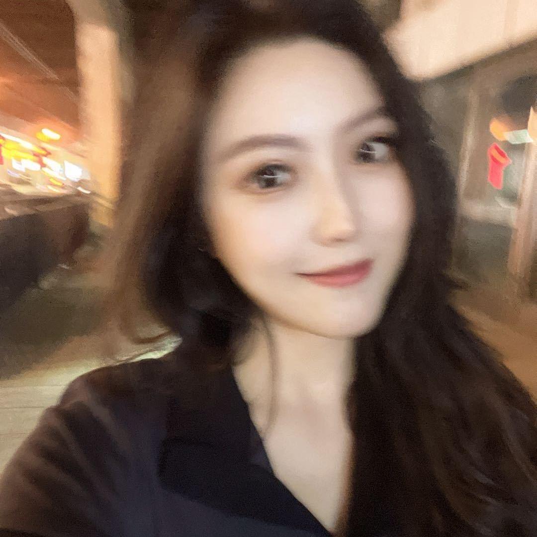 可爱的雪妹妹