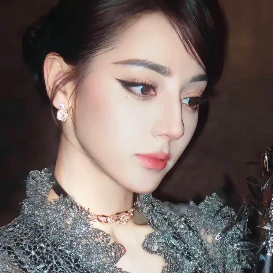 南山南🍒（狂喝奶茶版）