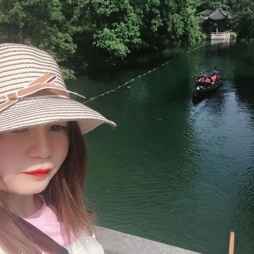 邵东市宋家塘花溪子美甲美睫店