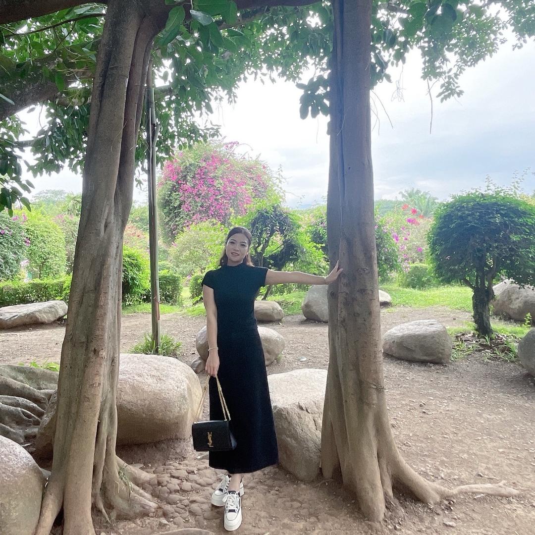 串越食空串串香玲儿