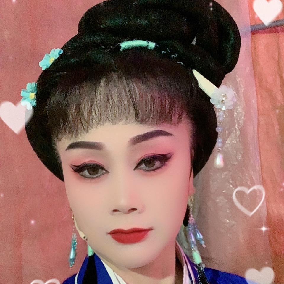 戏剧杨大玲