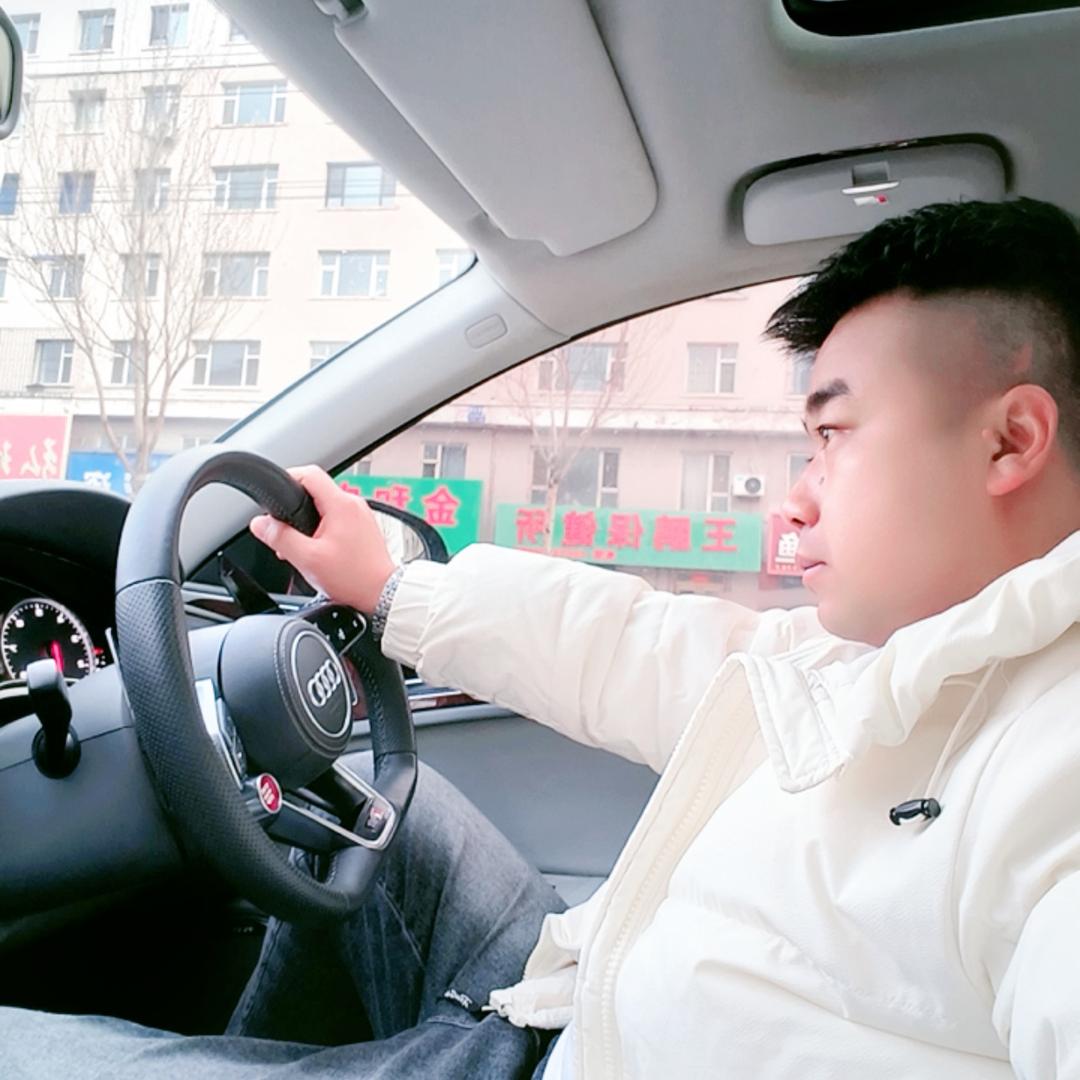 磐石小黑