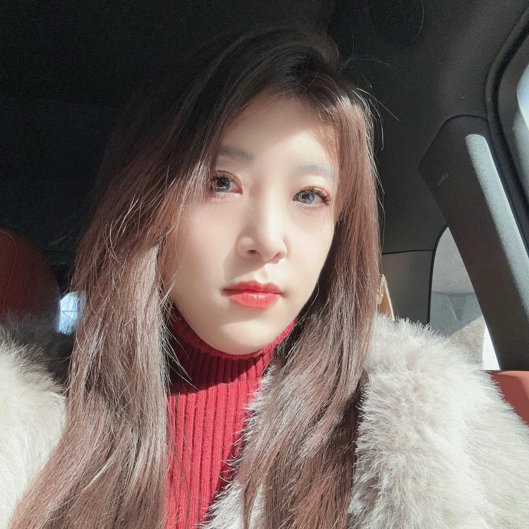 Lavra（劳拉）&电子闺蜜