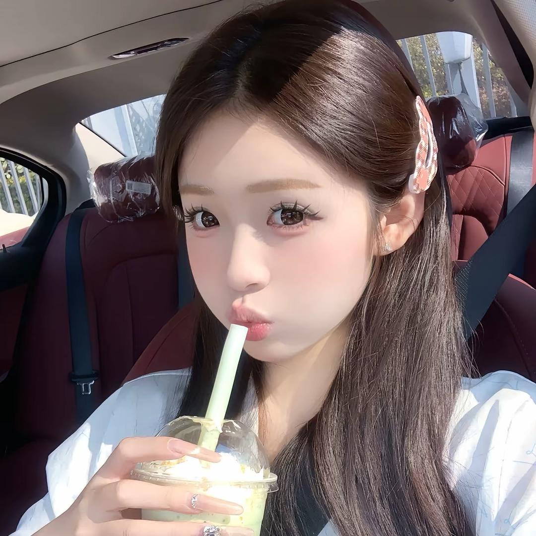 混过社会卖过萌