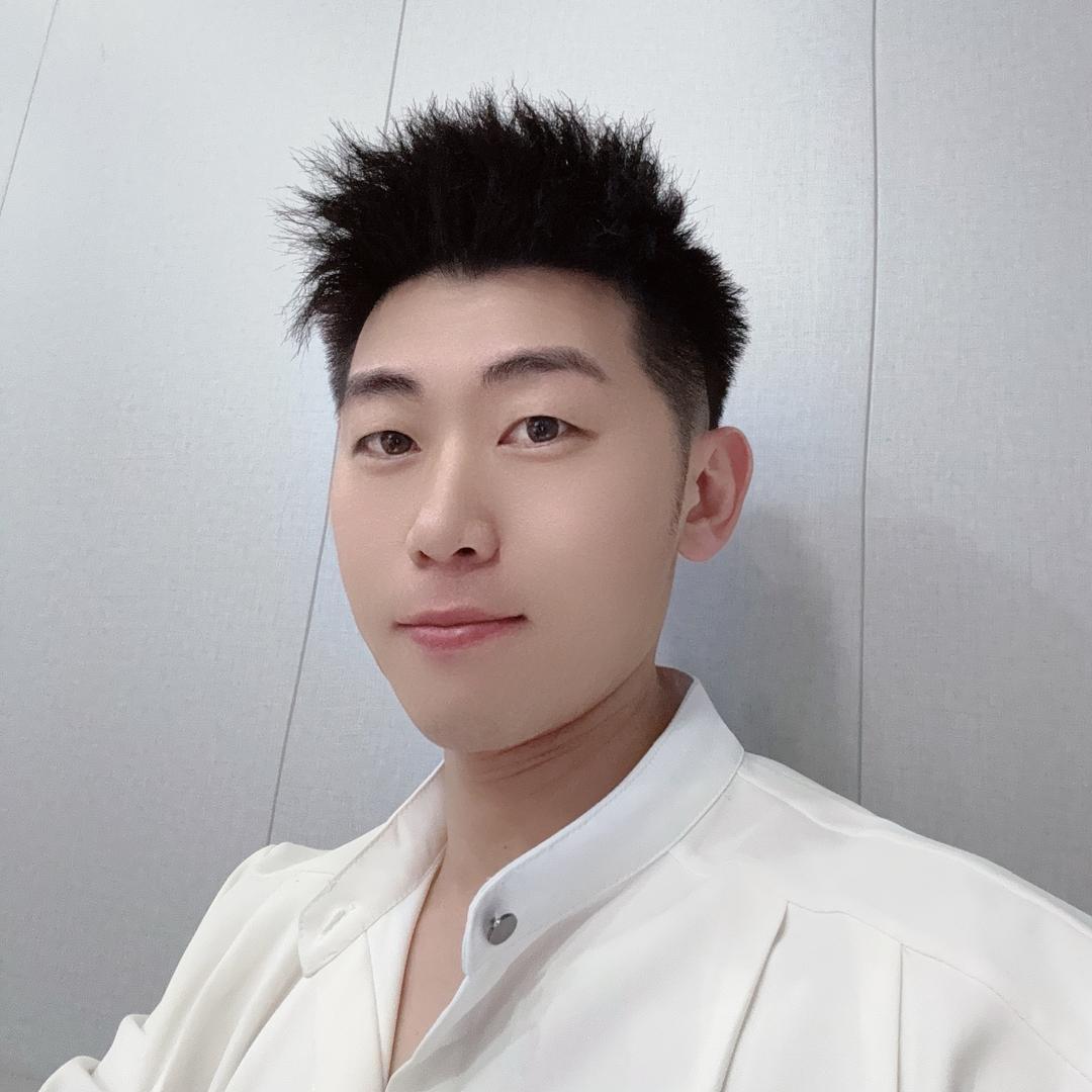 云尚造型店长大鹏