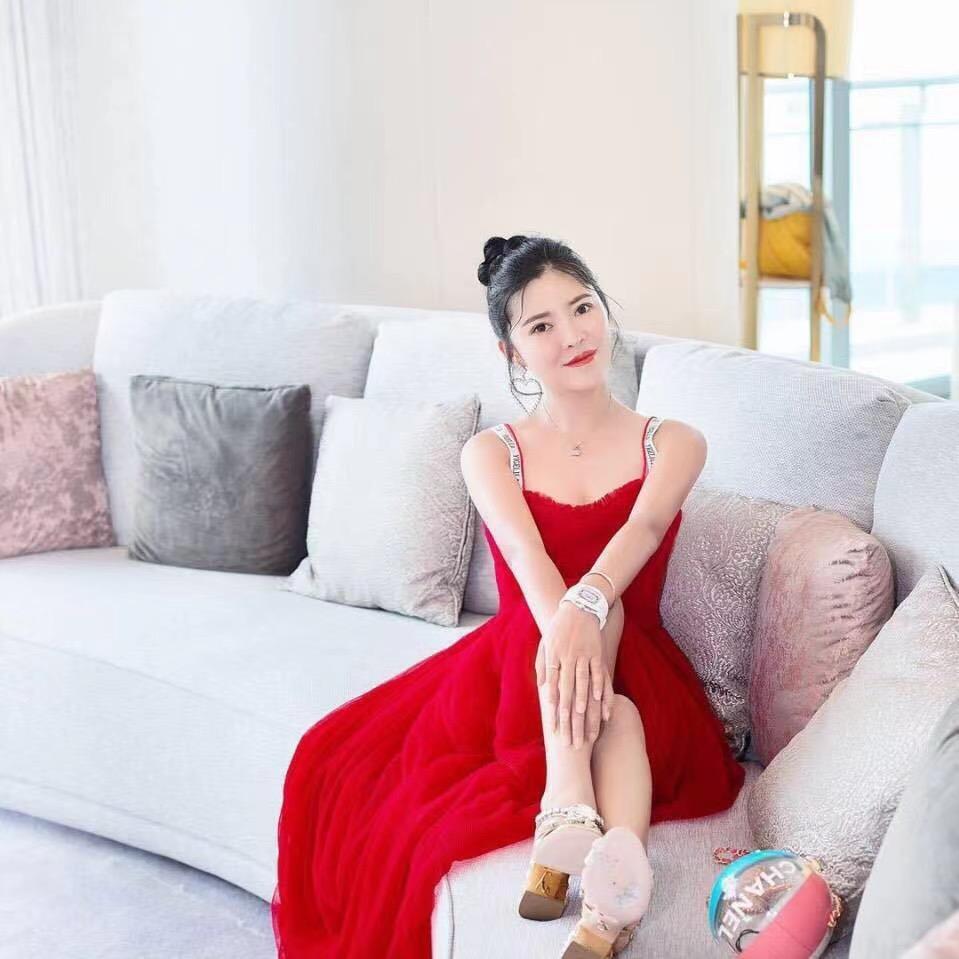 妮子爱穿搭