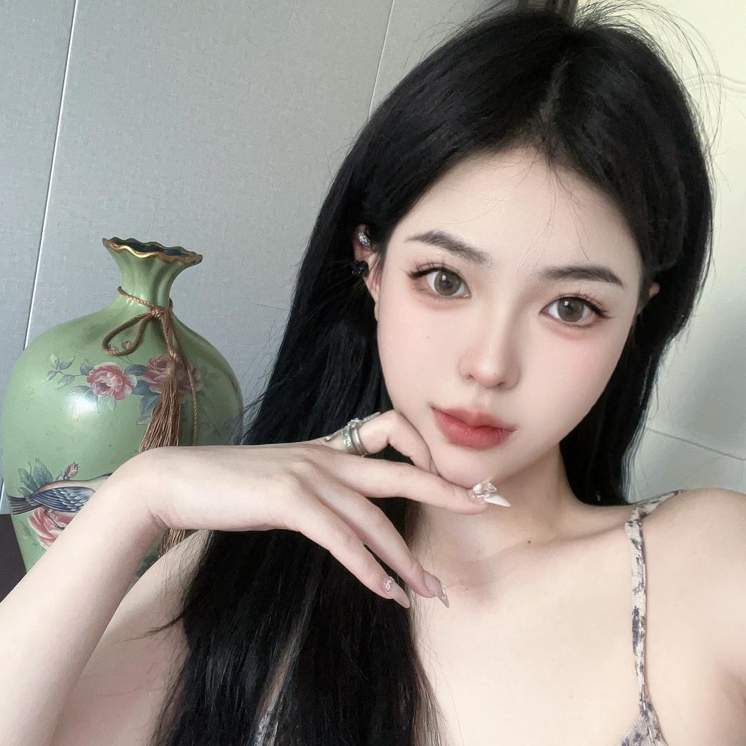 柒柒又瘦了（穿搭版）