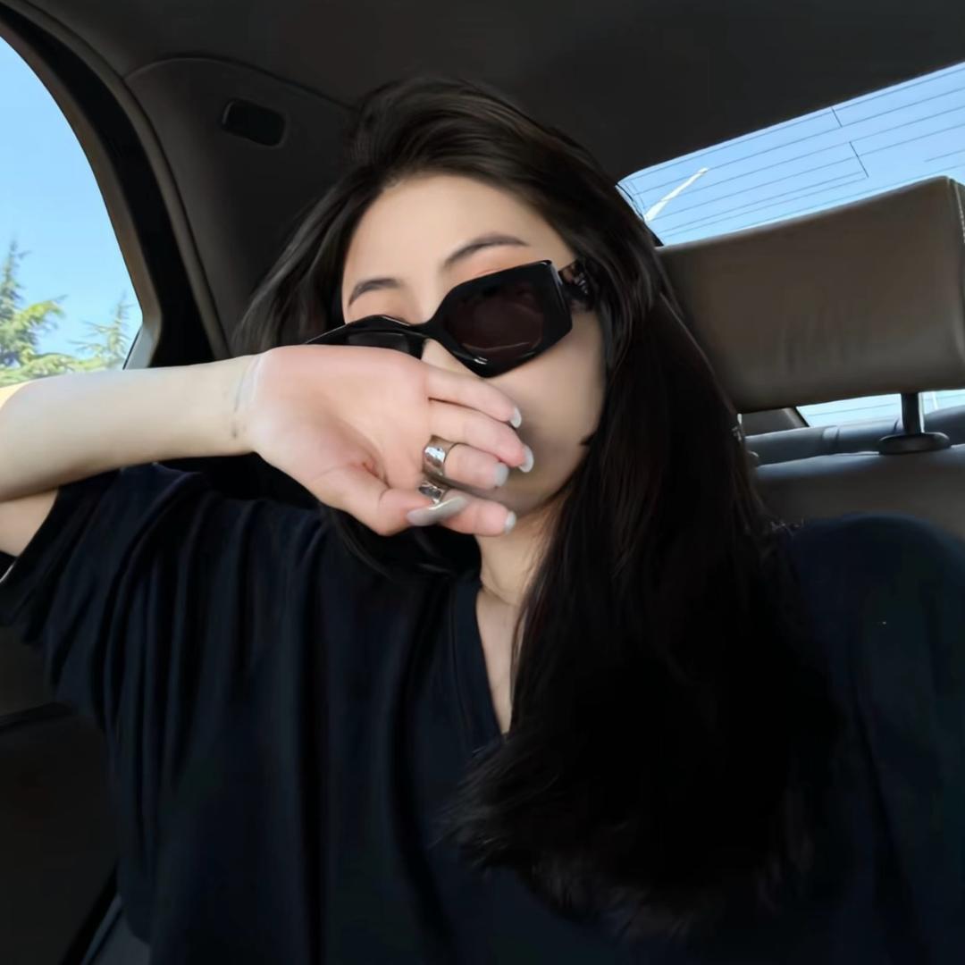 一只可耐的小羊🐑（破千粉）