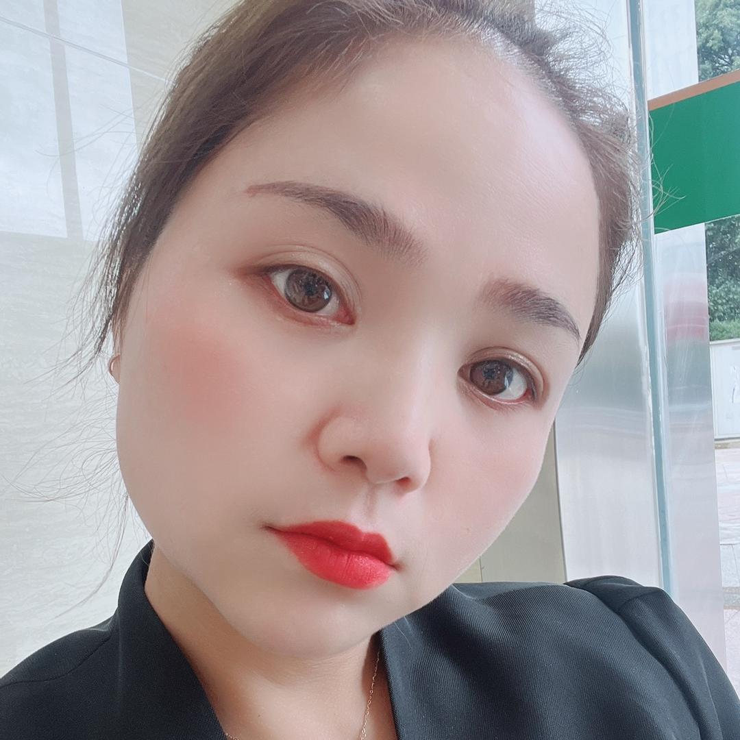 绿地联盛国际珠宝小姐姐何清