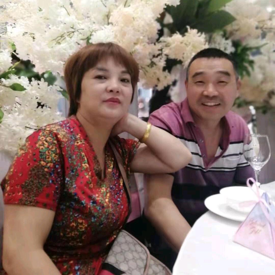 开心奶奶贺容