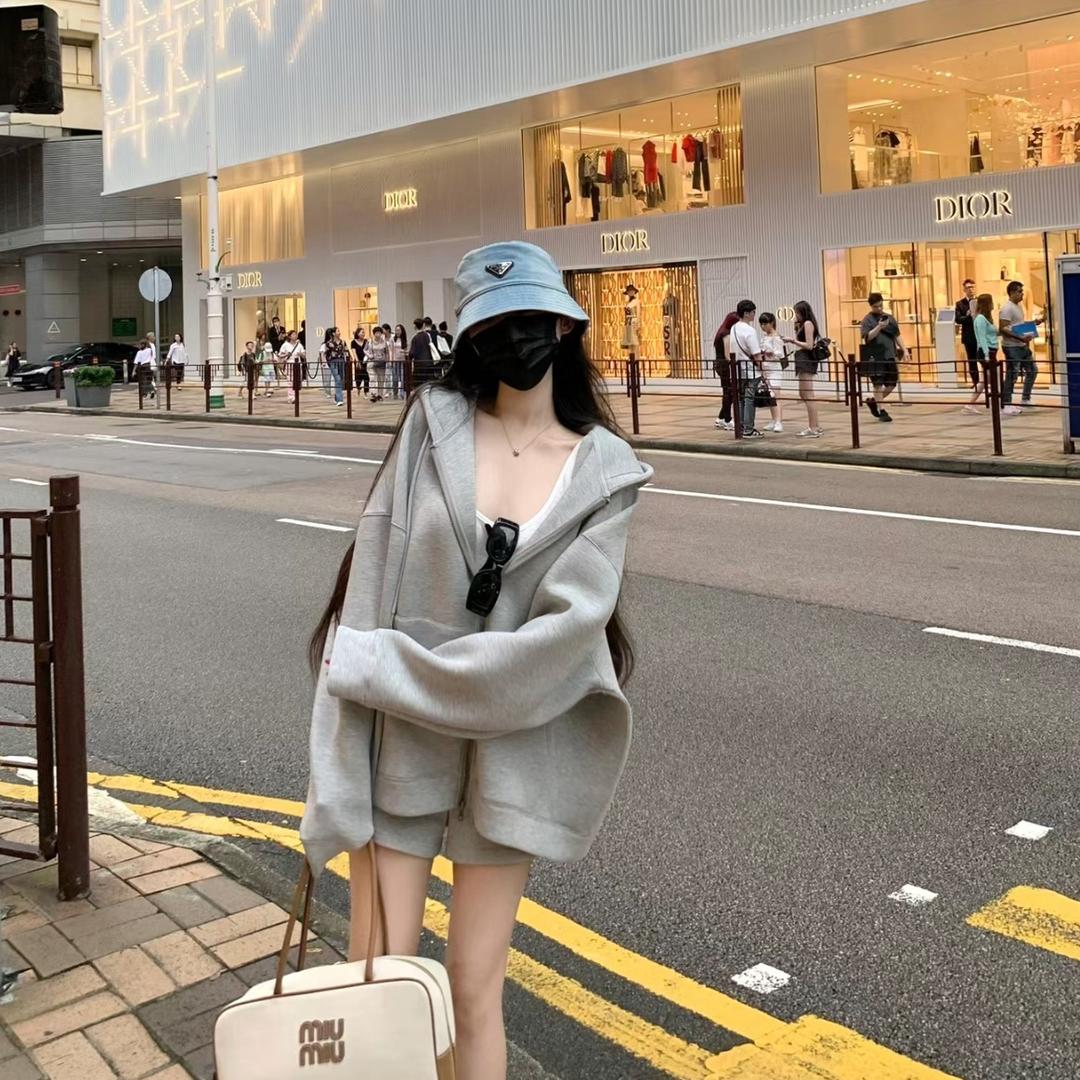 昆明钧妩贸易有限公司