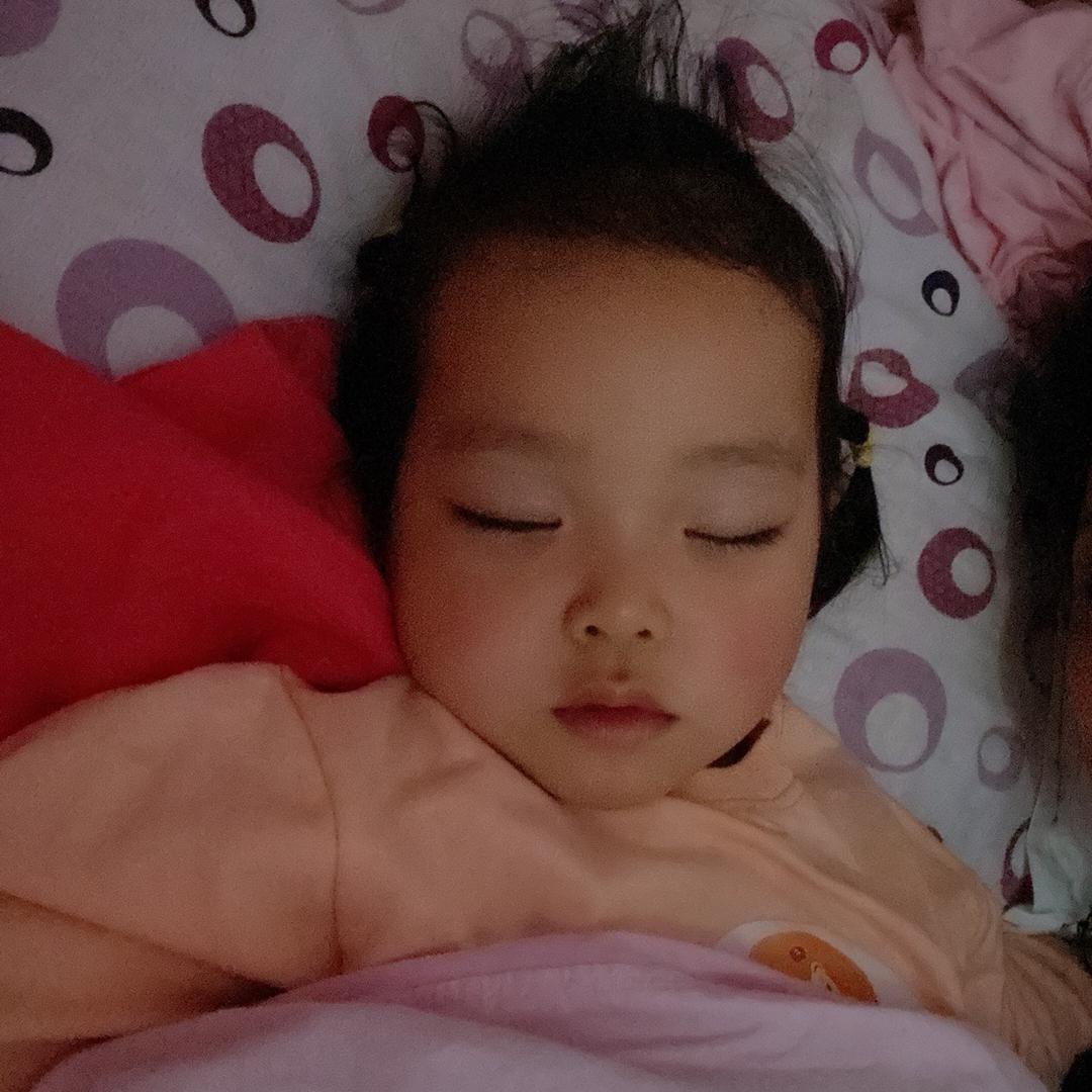 不语了