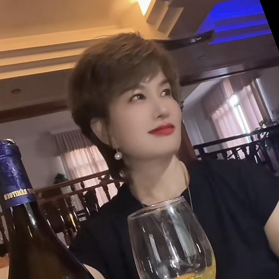 @海中鱼🐠《李姐》