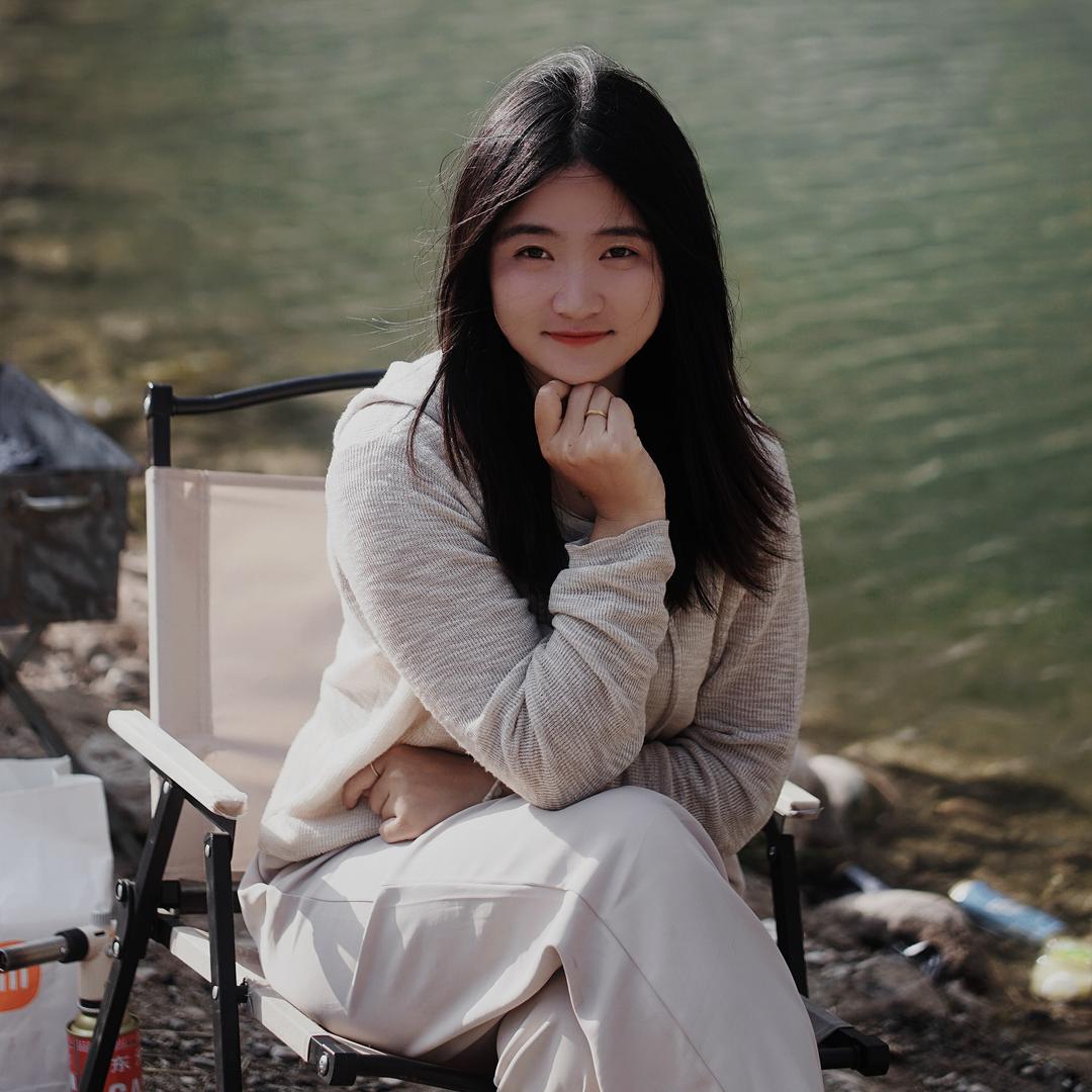 是小李~