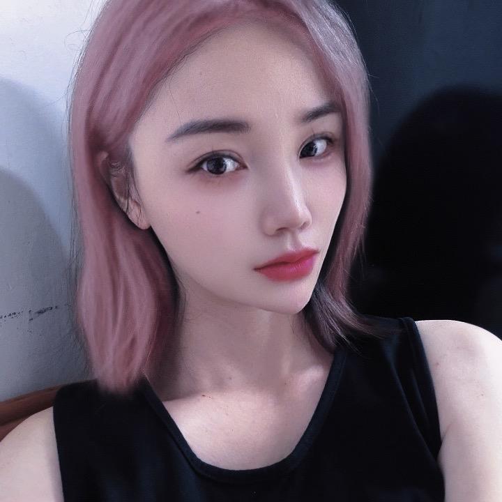小Q.