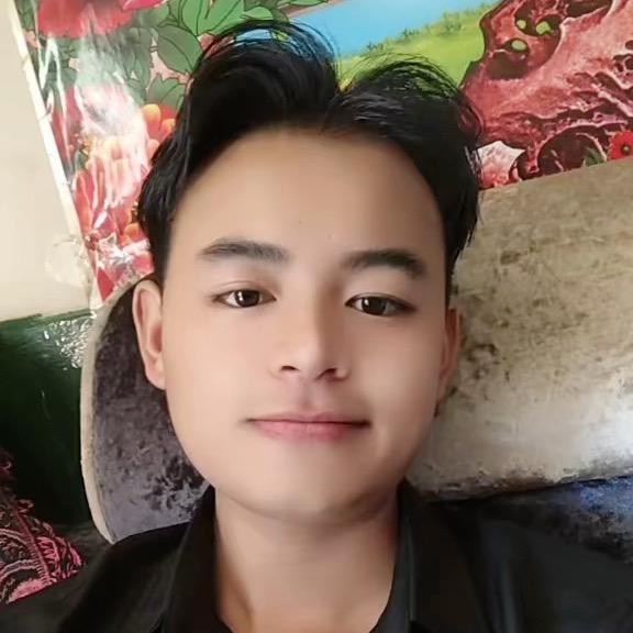 云 南 大 表 哥✌