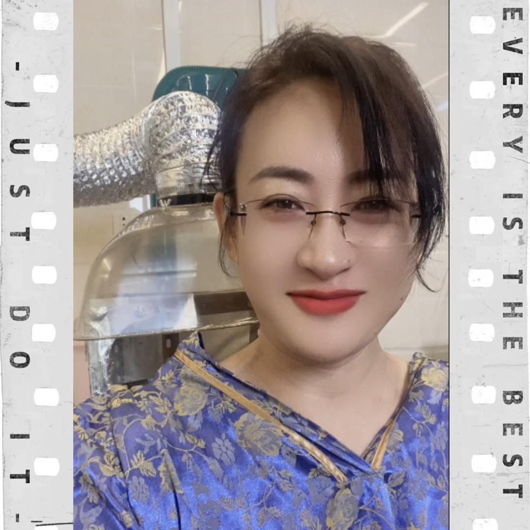 ～嘟嘟宛然艾