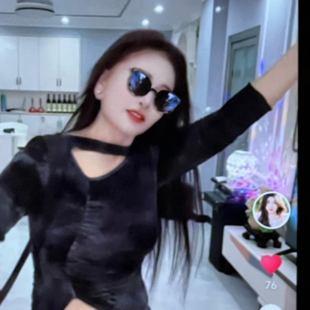 女神💃开心直播早上九点半！唱歌娱乐聊天