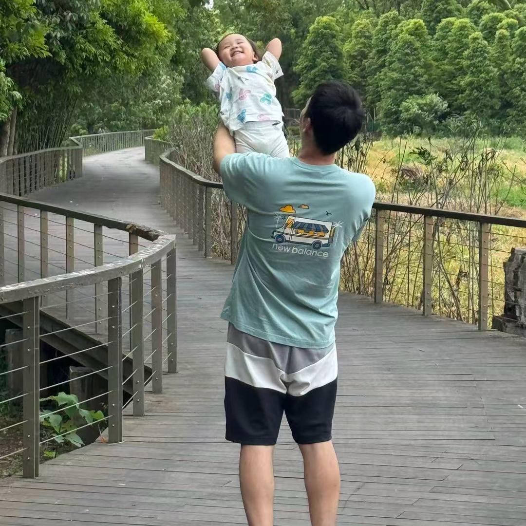 汐汐老爸带娃记