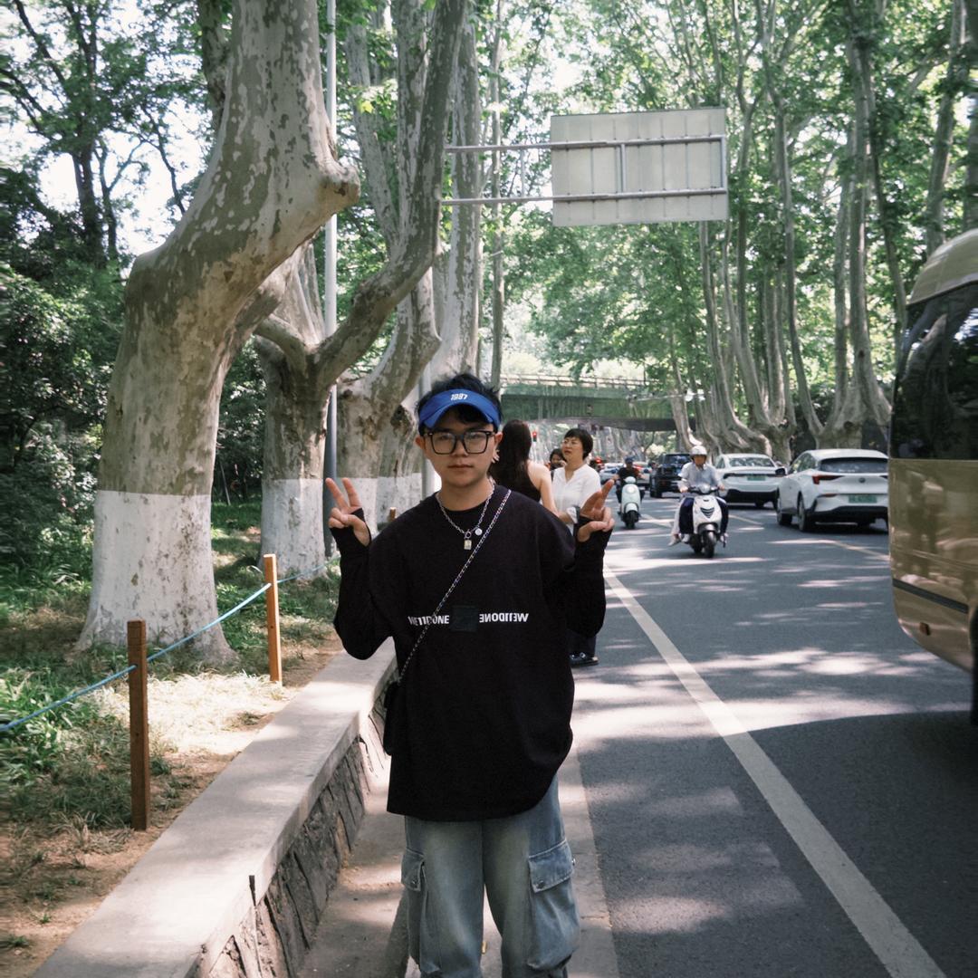 六安派尔美发艾米