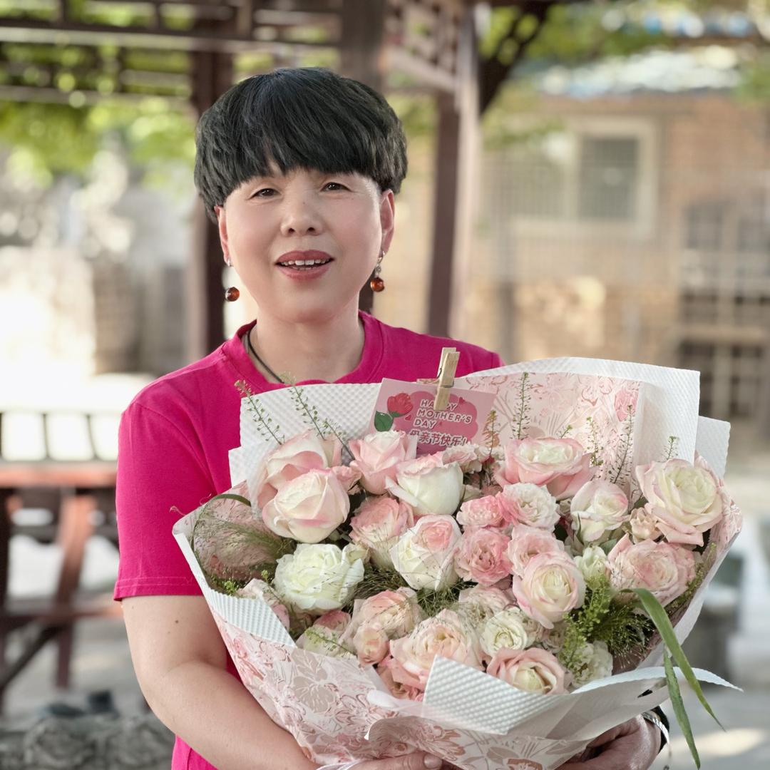 洋气的小老太婆