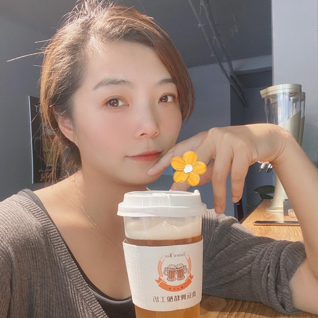 真玩啤老板娘