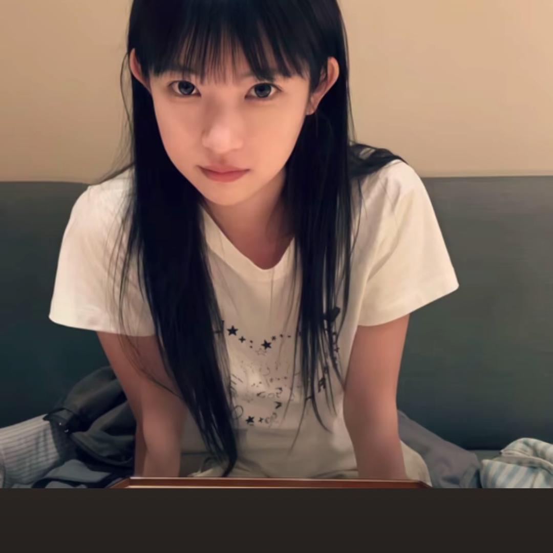 Q⍤