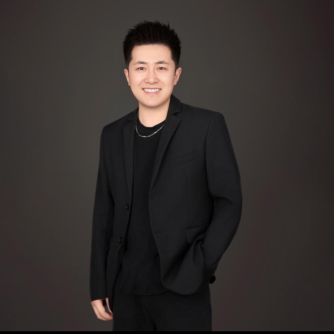 兰州烫发专家 亮仔