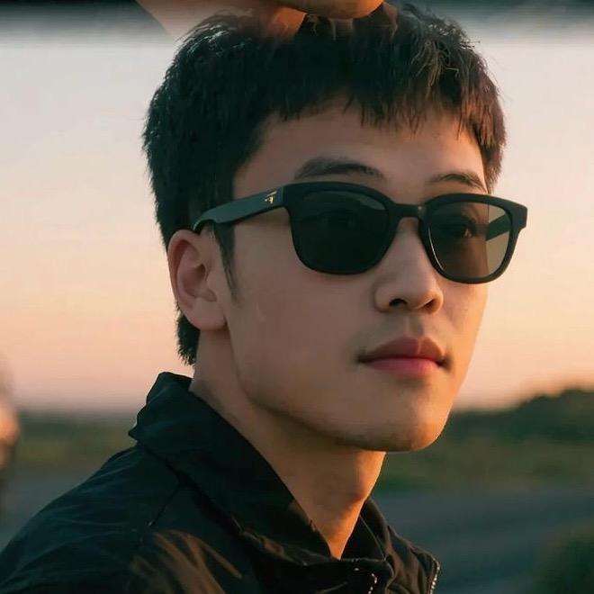 ゞ灬朴佑镇╰→