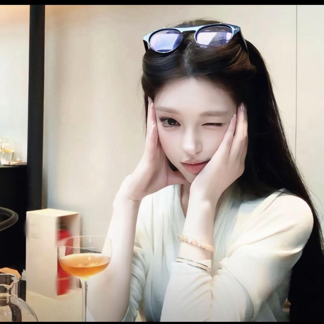 ㅤㅤㅤㅤㅤㅤㅤㅤ@