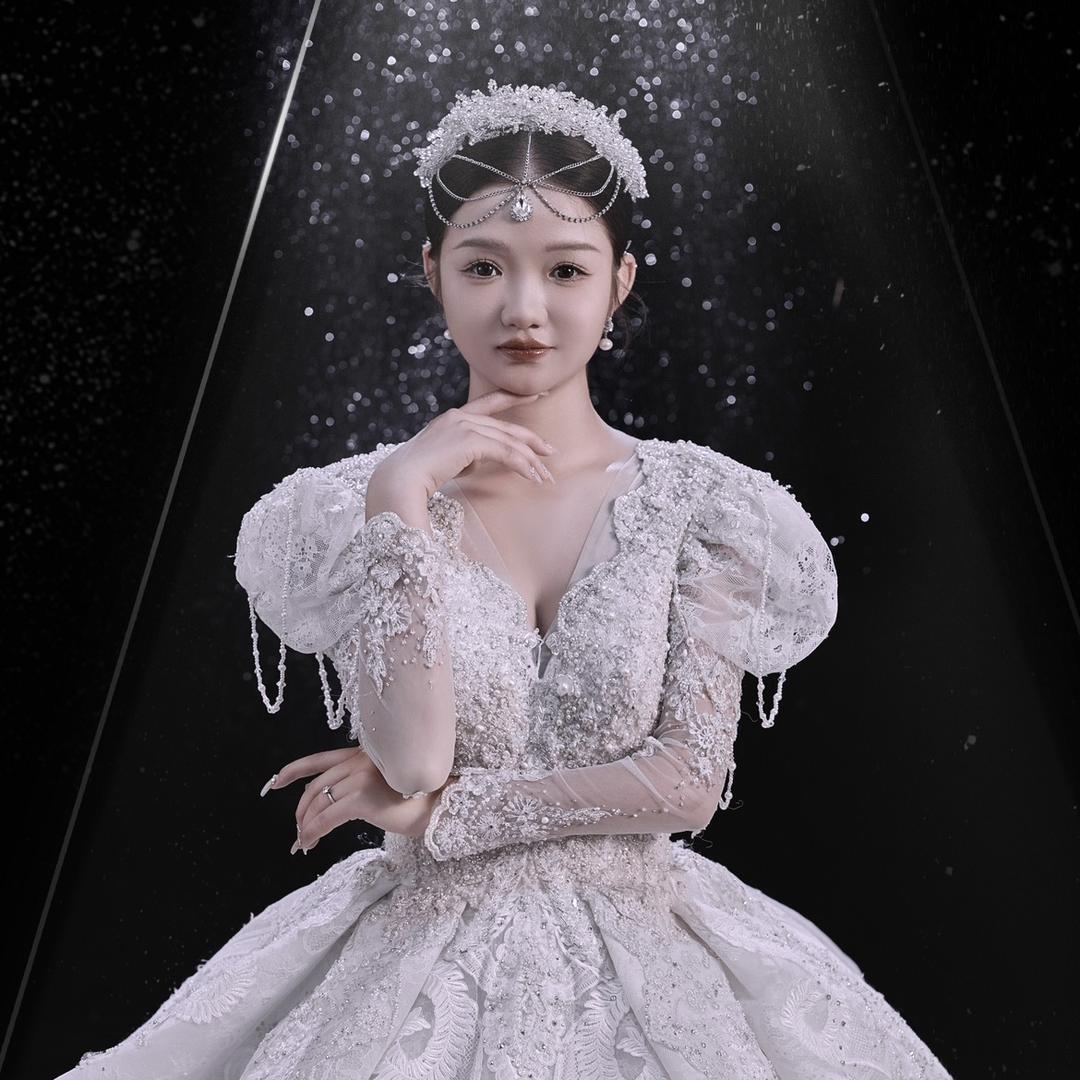 金莉🎀