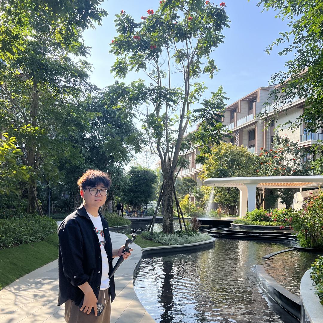 郝同学｜星团旅居
