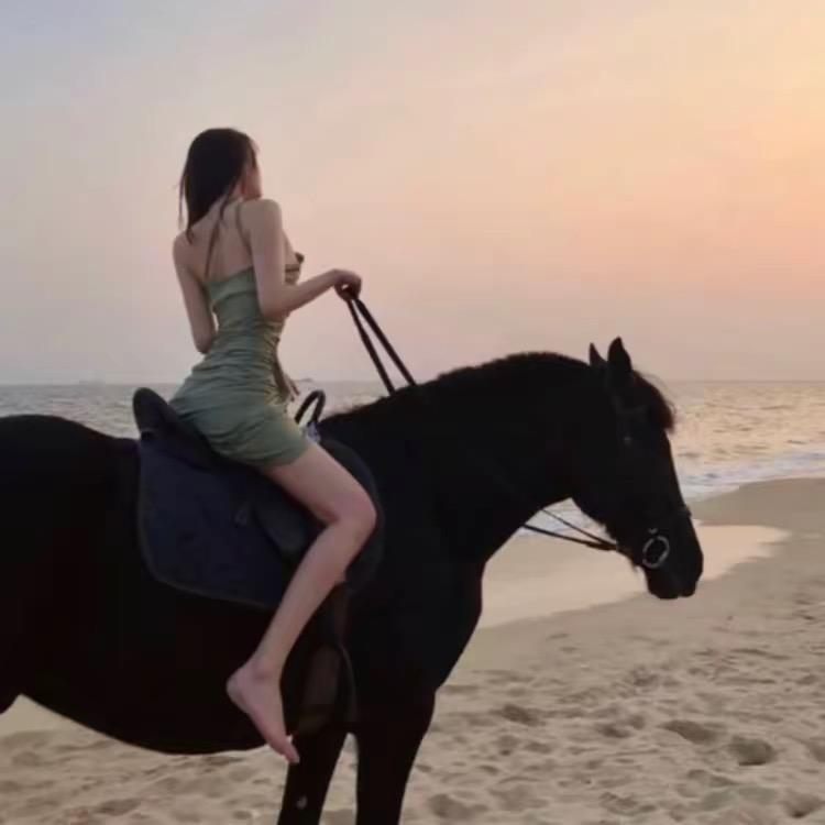 月半菲菲不是胖-🎀