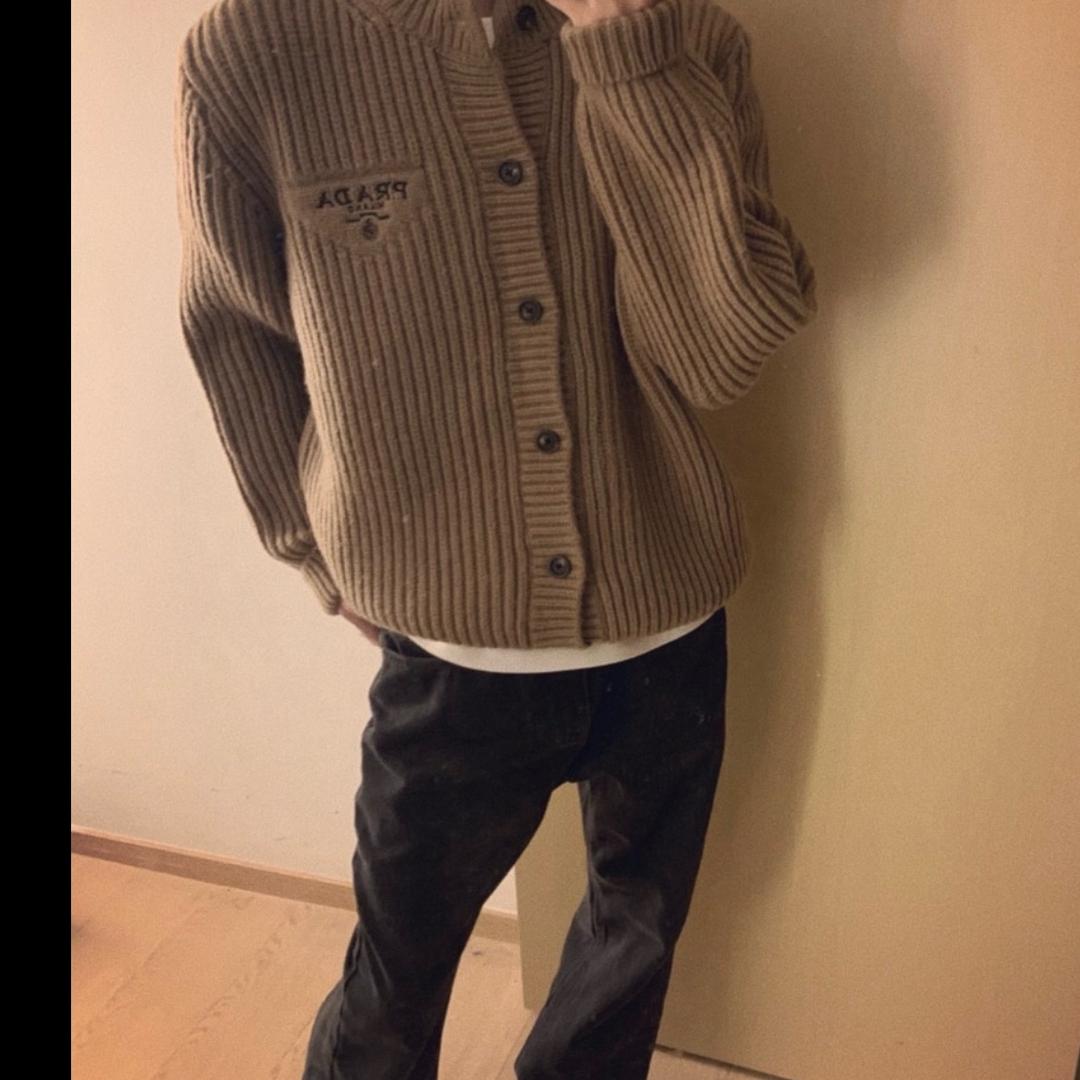 ¥¥.