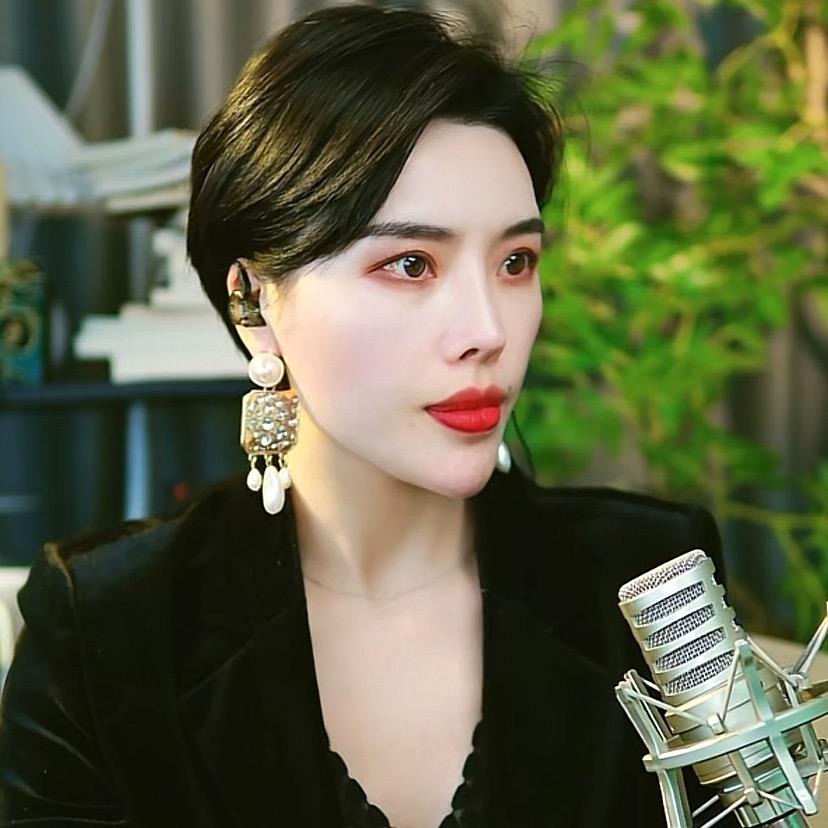英子智慧倾听