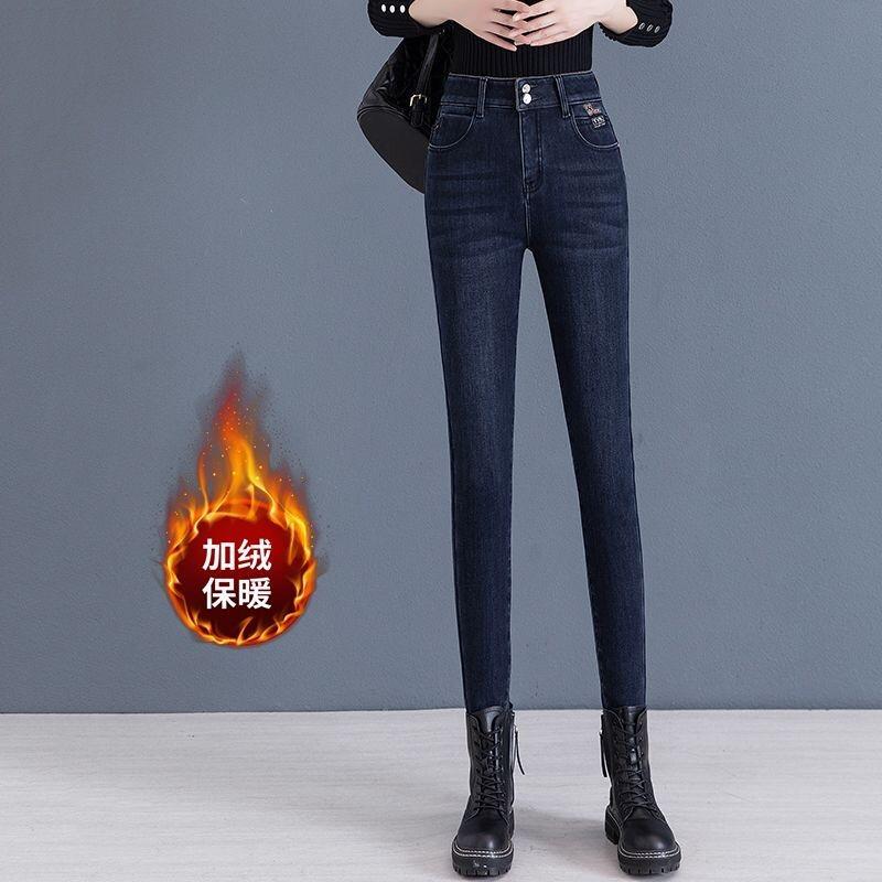 森林孔雀广西雄狮服饰贸易有限公司女装专卖店