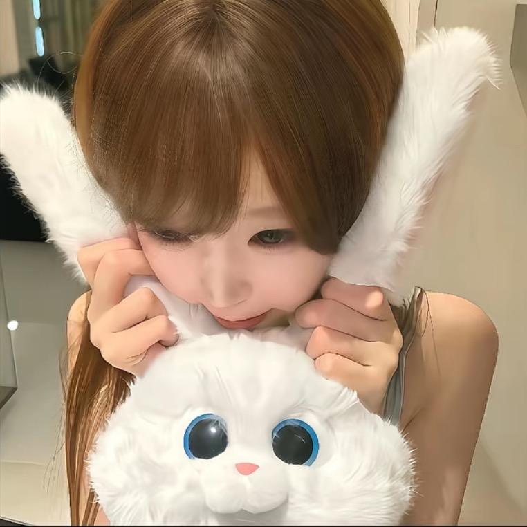 小涵^
