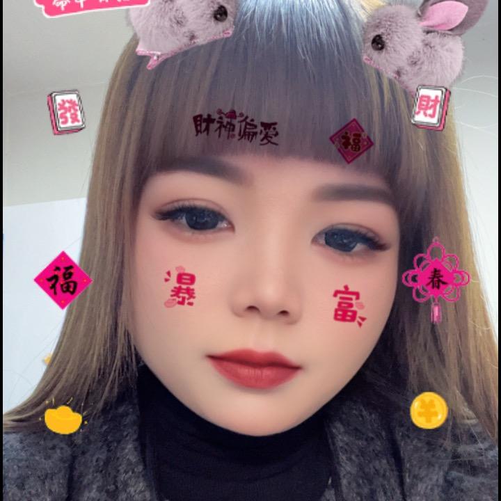 跑货啦啦的小姐姐👧