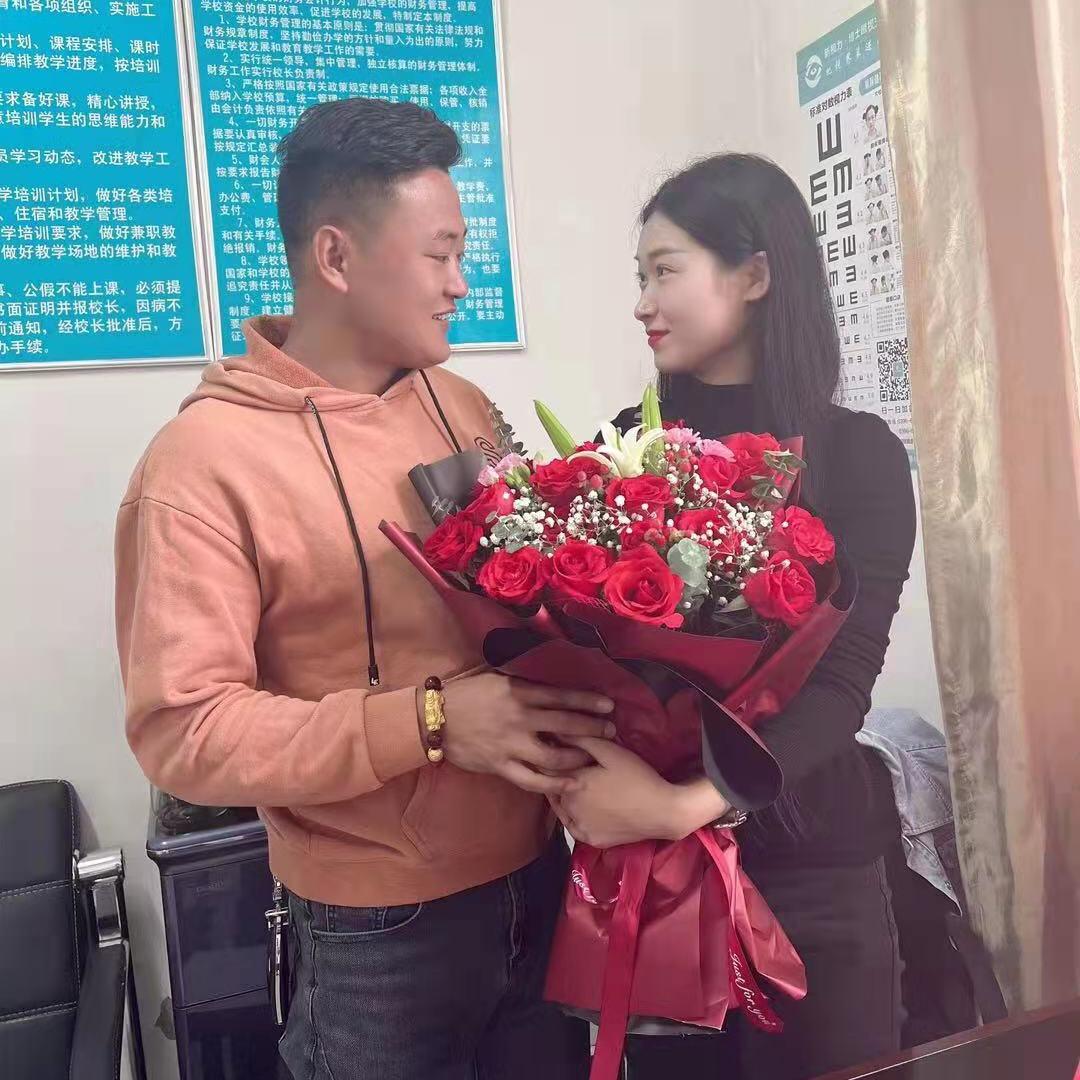 卡车年哥🚜