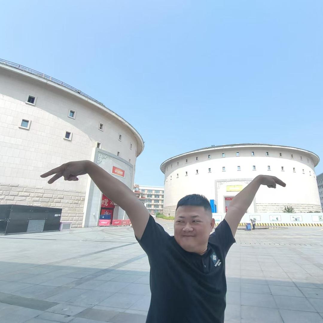 黄浩东