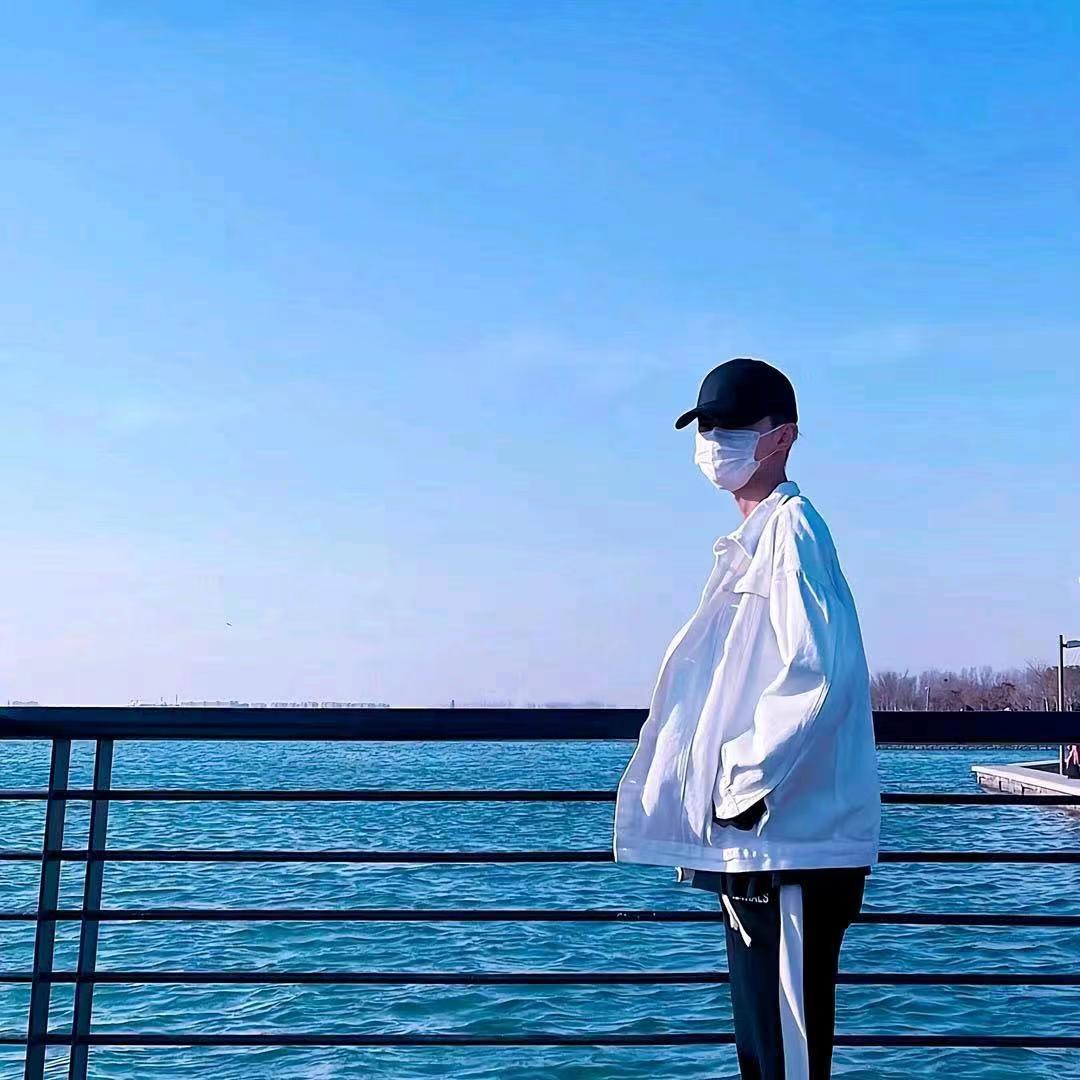 一杯🧊美式☕️