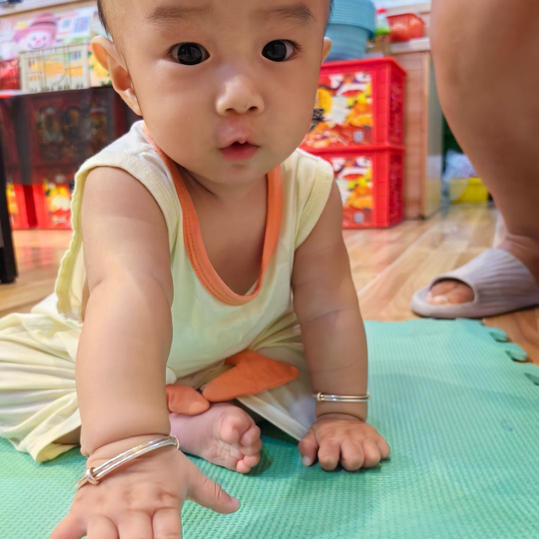 拥有。