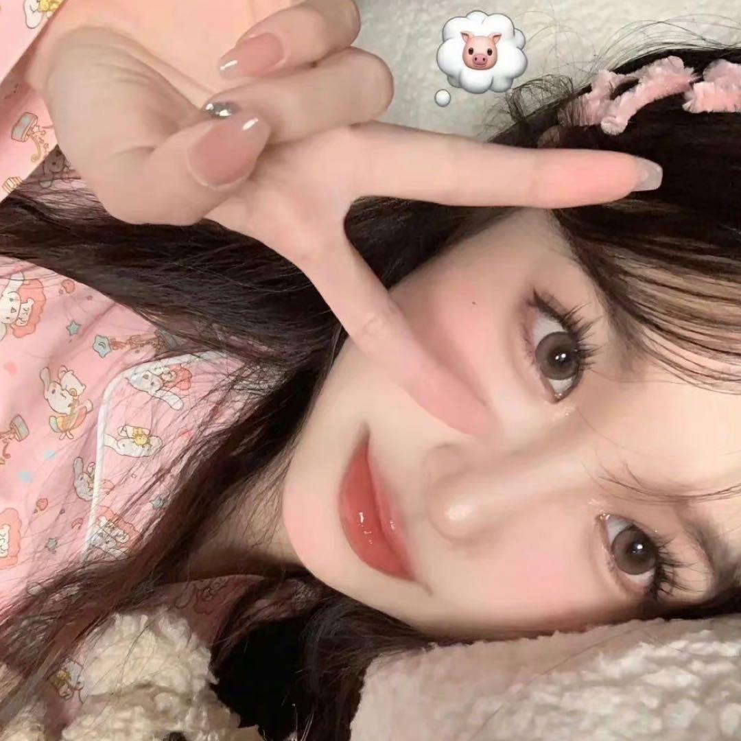 有梨涡的兔兔