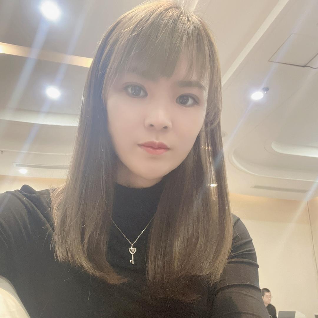 艾妮露丝小梅